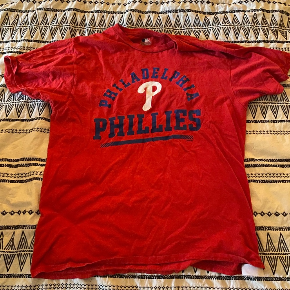 Phillies Tee